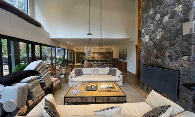 Avandaro Maison | Incomparable House with Jacuzzi and Patio