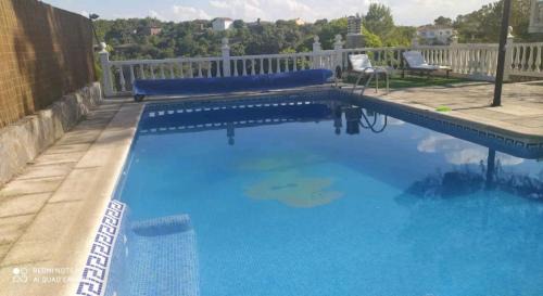 Albalate de Zorita Villa | Increíble Casa Rural en la Sierra de Altomira Piscina privada y Barbacoa