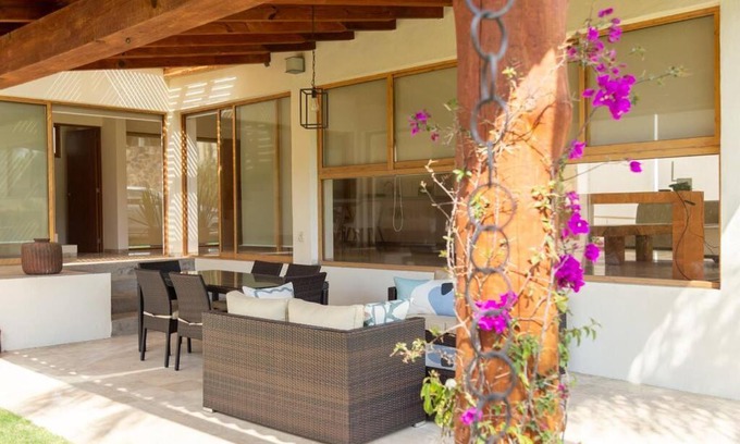 Centro Maison | Increíble Propiedad con Inmenso Jardín y Alberca