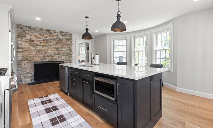 Andover Appartement | Magnificent 3 Bedroom 3 Bath FULLY Renovated JUST STUNNING