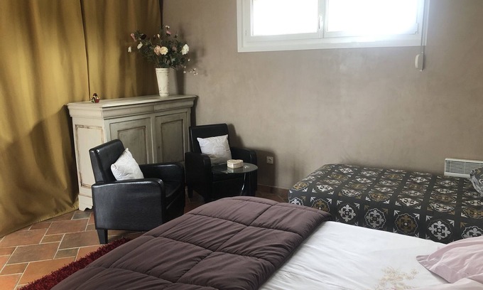 Aubermesnil-aux-Erables Appartement | studio indépendant dans propriété avec chevaux et chemins de randonnée proche