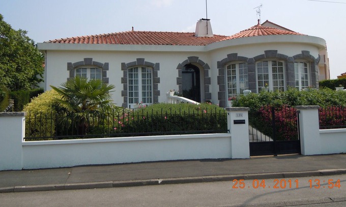 La Roche-sur-Yon Appartement | Appartement indépendant dans jolie maison bien située à Roche s/Yon et en Vendée