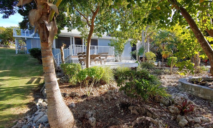 Little Harbour Maison | Bungalow indépendant avec accès au court de tennis, aux plages, à la pêche aux ossements