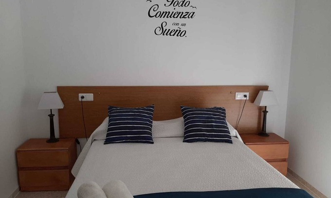 Palomares del Rio Maison | Independent apartment in villa with 3000m plot and shared pool