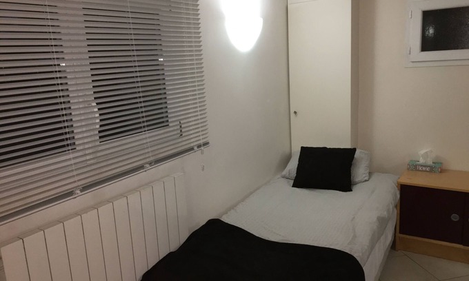 Bry-sur-Marne Maison | Studio indépendant à BRY sur Marne, entre PARIS et DISNEYLAND pour 3 personnes