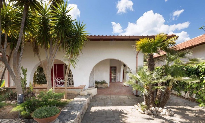 Torre Squillace Villa | Villa indépendante à 200 mètres de la mer