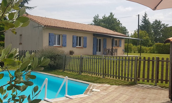Cauzac Maison | Gîte les Clairieres - Piscine, Climatisation, jardin cloturé
