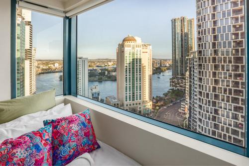 Brisbane Central Business District Appartement | Indigescapes River Views Brisbane Sleeps 6 Includes Carpark