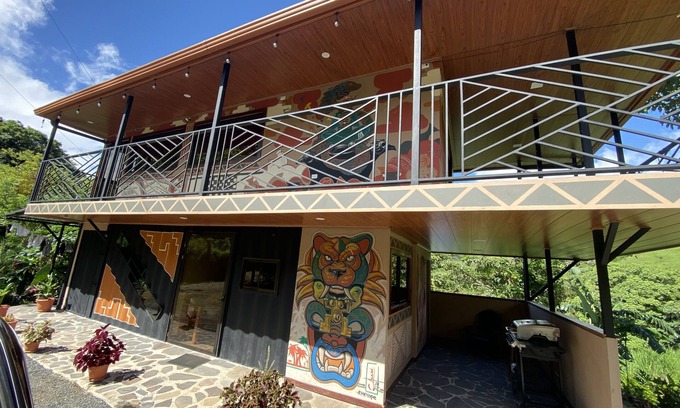 Monteverde Maison | Indigo Container House