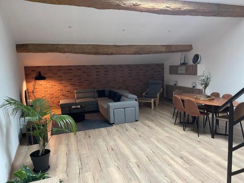 Revel Maison | Industrial Lodge 85m² - Loft avec extérieur