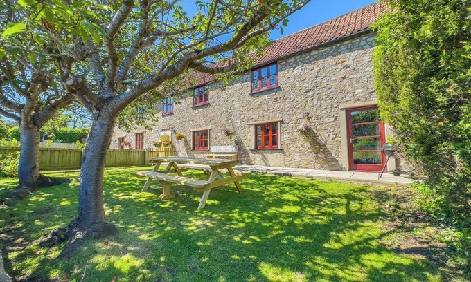 Kewstoke Maison | Inglenook Cottage (Seaside-Dog Friendly-Country Cottage-w/ l