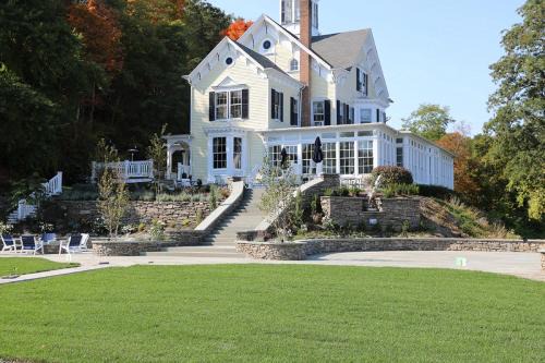 Trumansburg Hôtel | Inn at Taughannock Falls