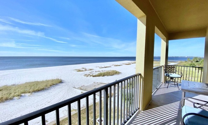 Henderson Point Copropriété | Inn by the Sea Unit 121