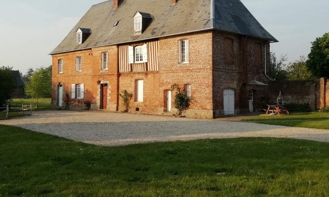 Gonneville-sur-Scie Maison | Gîte Gonneville-sur-Scie, 8 pièces, 15 personnes