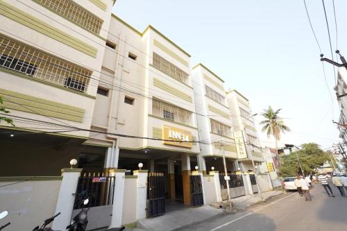 Porur Hôtel | Inn34 By Blessings Hospitality - Porur Near DLF