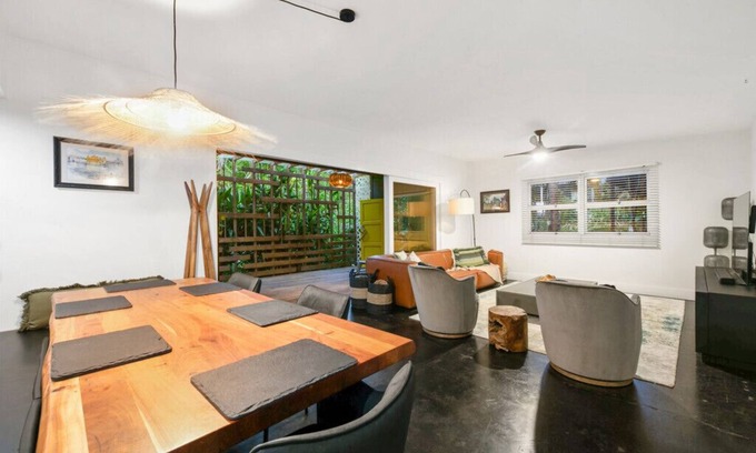 Annerley Maison | Inner City Oasis