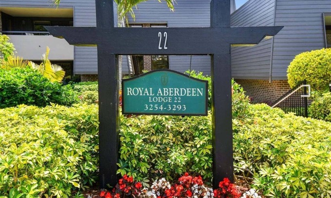Palm Harbor Copropriété | Innisbrook Resort condo overlooking 1st green on the Copperhead golf course
