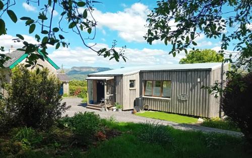 Fivemilebourne Appartement | Innisfreedom cabin