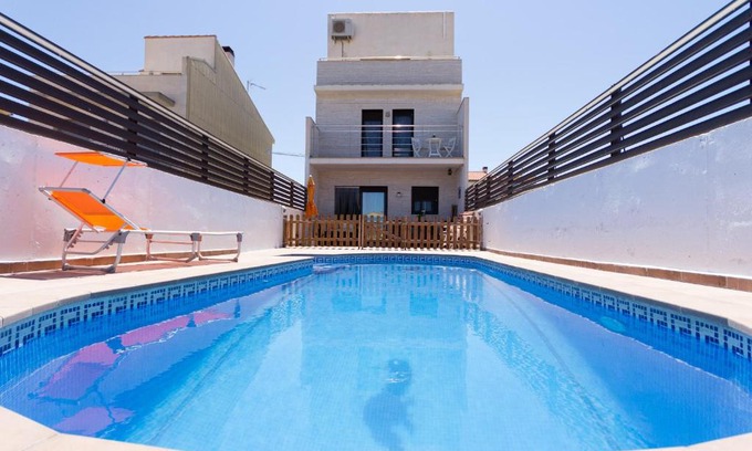 Costa Dorada Maison | INNOUTHOME Villa 11 de Setembre 9