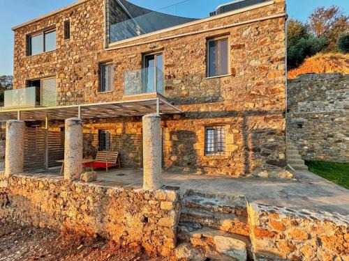 Amigdalokefali Maison | INO III Domus SWIMSPA by Amigdalokefali Elafonissi