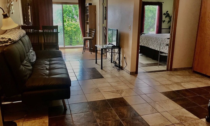 Ronan Appartement | Aprtmnt Slps 6 NOUVELLEMENT REMODELED! Cuisine ajoutée près du lac Flathead!