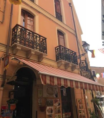 Iglesias Appartement | Insulanima