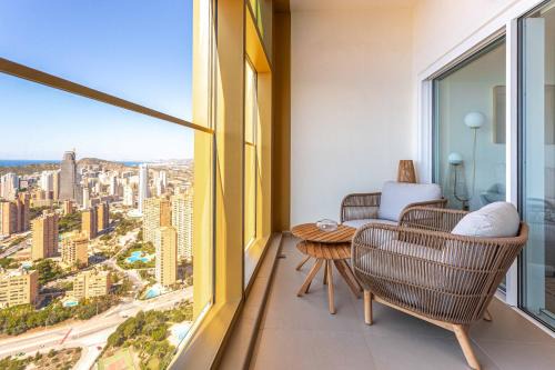 Cala Appartement | Intempo by Holuxe - 322 - 32nd floor