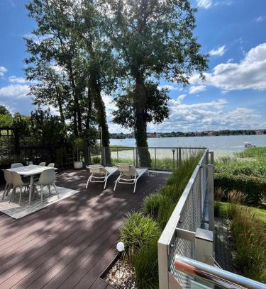 Ostroda Appartement | InTheMiddlePerfectView