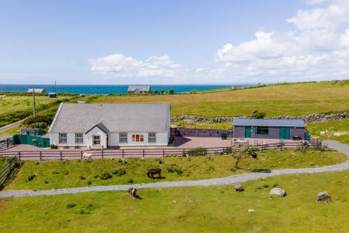 Murroogh Maison | Into The Burren