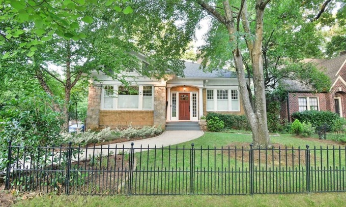 Poncey-Highland Maison | Intown Dream: Super Clean with 6 Bedrooms