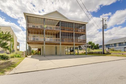 Atlantic Beach Maison | Inviting Atlantic Beach Townhome about half Mi to Ocean