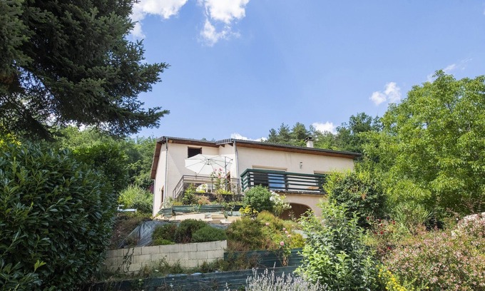 Miremont Maison | Maison avec vue sur le lac de Confolant