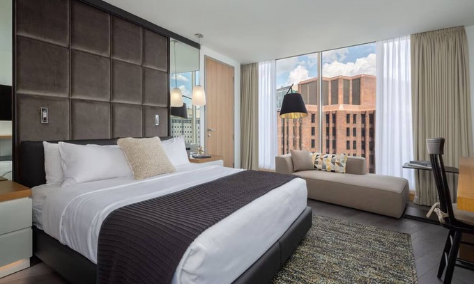 Logan Square Hôtel | Inviting Suite Ideal for Executive Explorers, Near Philadelphia Museum of Art