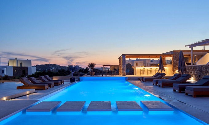 Paraga Hôtel | IONIC Suites