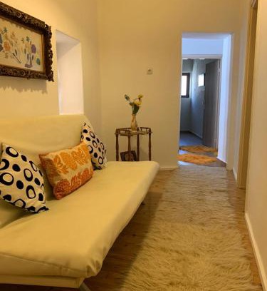 Ithomi Maison | Iras House