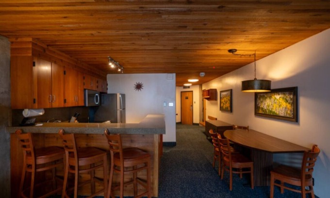 Salt Lake Mountain Resorts Copropriété | Iron Blosam Lodge!Steps to the Mountain! Snowbird, UT. From 3/22 to3/29/25