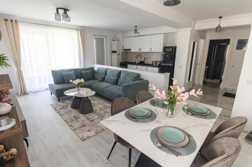 Otopeni Appartement | Isa Residence - Otopeni Airport & Therme I Libertatii Gardens - free pool facilities