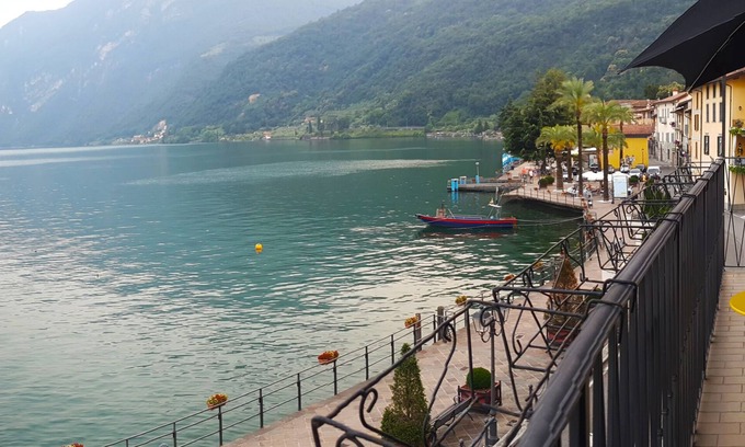 Riva di Solto Maison | Lac d'Iseo: splendide maison au bord du lac - CIR 016180 - CNI - 00039
