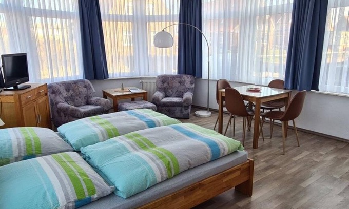 Baltrum Appartement | Island apartment with terrace, stepless and central