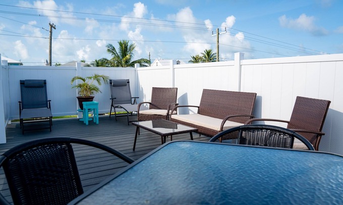 Spanish Wells Appartement | Island Breeze Spanish Wells FREE Golf Car Kayak paddle board vélos oct 2019