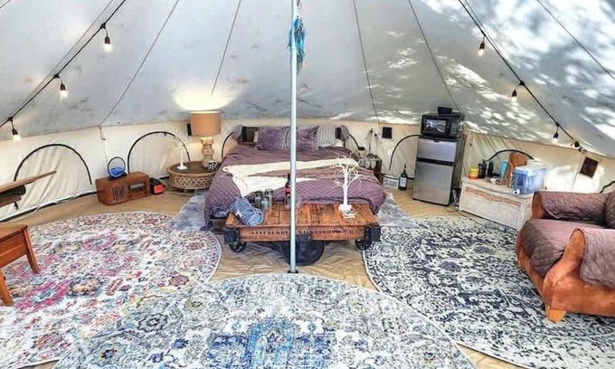Brantingham Maison | Island Glamping w/ Boat, HotTub and Pet Friendly