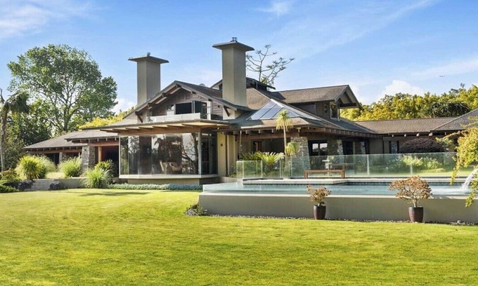 Whakamarama Maison | Island Life in the Bay - Te Puna Point Retreat