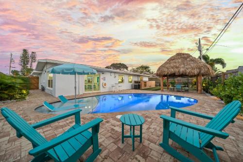 Surfside Estates Maison | Island Oasis With Heated Pool Private Tiki Bar!