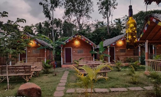 Sanapur Maison | Island Vibes