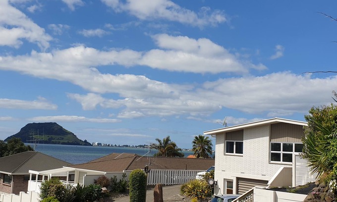 Tauranga Maison | Island View Bay of Plenty , Entire House