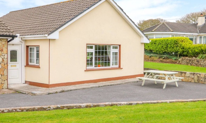 Ardmore Cottage | ISLAND VIEW, country holiday cottage in Ardmore, County Waterford