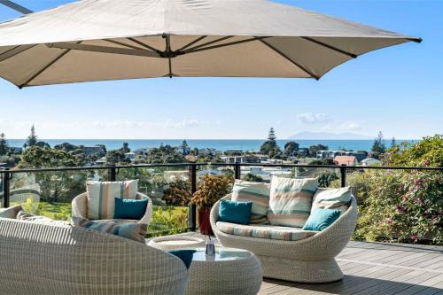 Waihi Beach Maison | Island Views - Waihi Beach Holiday Home