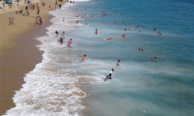 Netanya Appartement | ISRAEL/ NETANYA- BEST CENTRAL BEACH CITY SPACIOUS APT FOR LONGTERM RENT NOW!