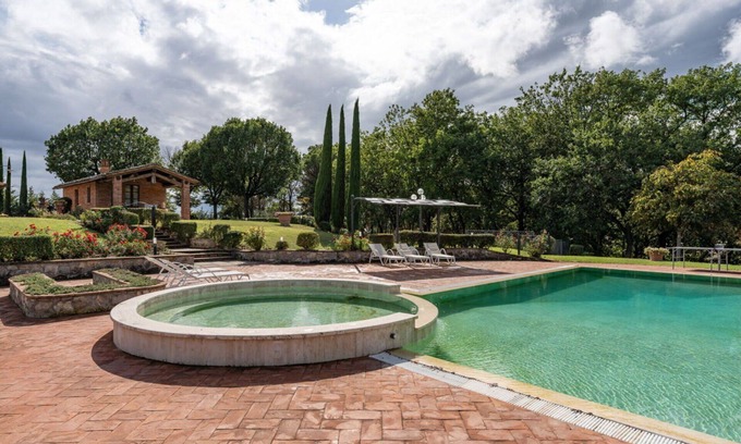 Castroncello Villa | Villa à Castroncello avec 6 chambres à coucher, 12 couchages