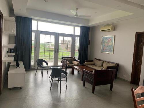 Chandigarh Maison | IT City Homestay-Secure & Comfortable Stay in Mohali